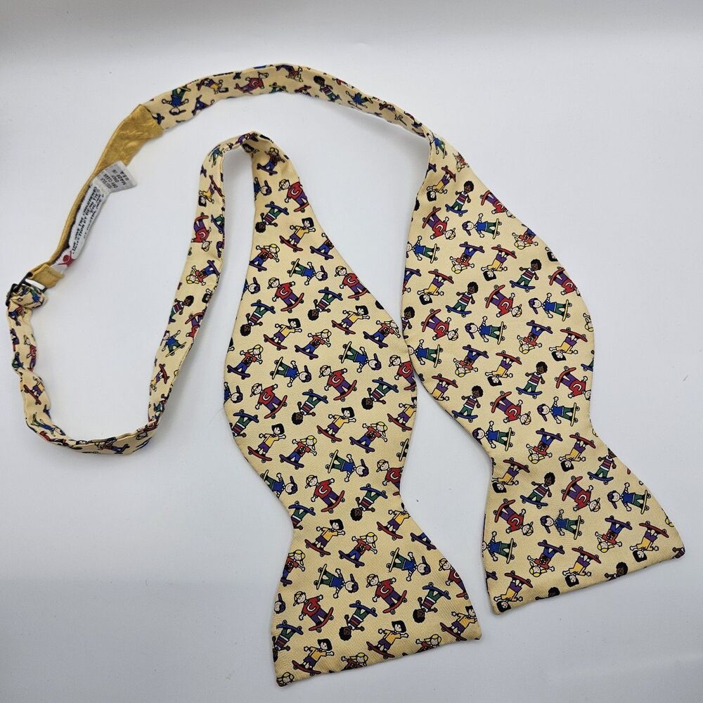 Beau Ties Ltd of Vermont Silk Save The Children Hospital Bowtie 40.5x3.5 READ